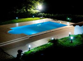 Studio with shared pool furnished terrace and wifi at Montemiletto, hôtel à Montemiletto