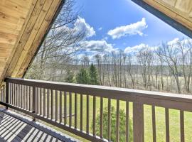 Secluded Pleasant Mount Cabin with Deck and Fireplace!, hotel pet friendly a Pleasant Mount