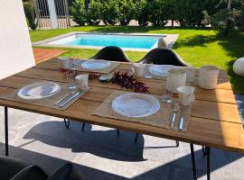 Viesnīca Dreamapartment La Vigna Living mit eigenem Aussenpool & Sauna - Weil am Rhein pilsētā Veila pie Reinas