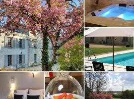L'Olivier, hotel with parking in Monts-sur-Guesnes