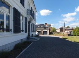 Chambres d'Hôtes des Rouets, povoljni hotel u gradu 'Fourmies'