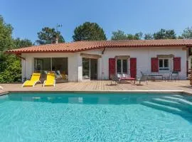 LANDAGAINA Villa with heated pool and garden Guethary close to Biarritz