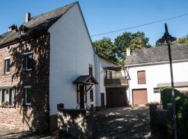 Ferienhaus an der Mosel ที่พักให้เช่าในSenhals