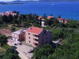 Apartments Ivan, hotell i Zadar