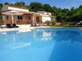 Villa de 4 chambres avec piscine privee terrasse amenagee et wifi a La Gaude a 8 km de la plage