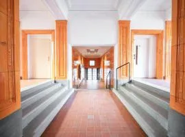 Orange Glow Boutique Apartments #47 by Goodnite cz - City