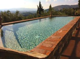 2 bedrooms villa with private pool jacuzzi and furnished terrace at Calenzano, hotel a Calenzano