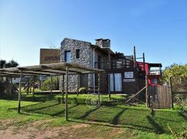 Piedra y Cielo, holiday home in Punta Del Diablo