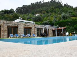 4 bedrooms villa with private pool furnished garden and wifi at Canicada, cottage in Caniçada