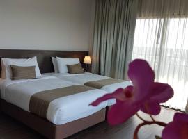 Coco View Hotel, hotel in Samut Songkhram