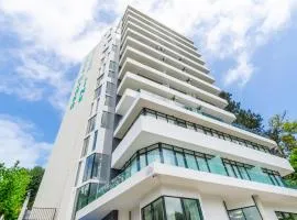 GREEN LINE APARTMENT
