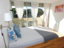 Studio 43 climatis&eacute; terrasse vue mer