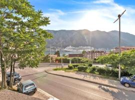 Apartment Cesar, smeštaj na plaži u gradu Dobrota