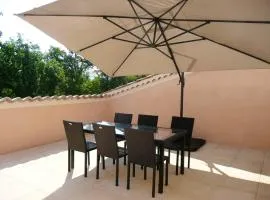 Appartement charmant à Sainte Croix du Verdon avec terrasse