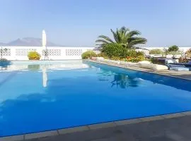 Elegant villa with sea view in Nerantza, private pool
