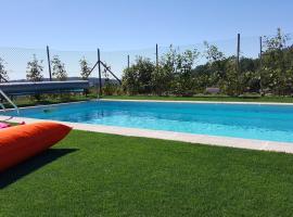 2 bedrooms bungalow with shared pool garden and wifi at Furtado, хотел в Furtado