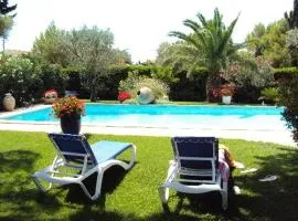 Maison de 3 chambres avec vue sur la ville piscine privee et jardin amenage a Orange