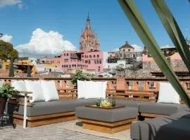 Stunning City Views from Rooftop - Casa Beckmann