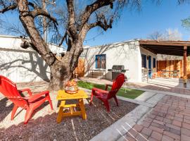 Casita del Sol Charming Private Studio cabin, hotel a Tucson