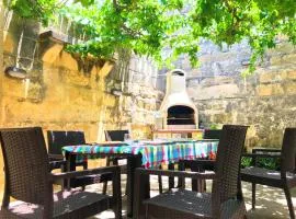 Charming House in Ix - Xewkija with Terrace and Barbecue