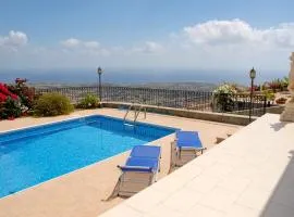 3 bedrooms villa with sea view private pool and enclosed garden at Peyia 3 km away from the beach