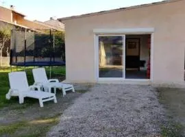 Maison d'une chambre avec jardin clos et wifi a Martigues a 1 km de la plage