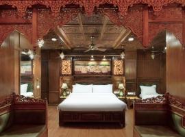 Pearl Palace Heritage Boutique Hotel, family hotel in Jaipur