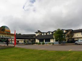 Pictured Rocks Inn and Suites, hotel with pools in Munising