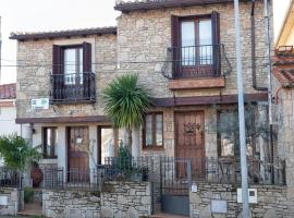 Casa Rural El Olivo / El Almendro, hotel a Aldeadávila de la Ribera