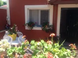 Yiannis seafront apartment
