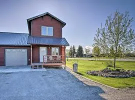 Updated Townhouse with Pergola, Walk to Downtown!