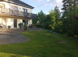 Haus Waldeck, hotel v destinaci Dasburg