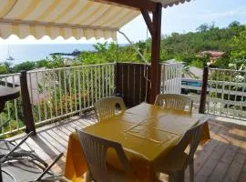 Bungalow de 2 chambres a Bouillante a 100 m de la plage avec vue sur la mer terrasse amenagee et wifi