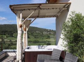 Gite Aigues Vives, casa vacanze a Montpeyroux