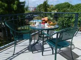 Charming apartment in Grande Gaube with shared pool