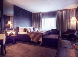 Arctic Light Hotel: Rovaniemi şehrinde bir otel