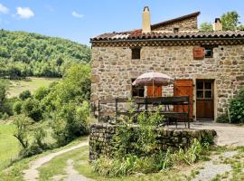 Maison de 2 chambres avec jardin amenage et wifi a Saint Basile, olcsó hotel Saint-Basile városában