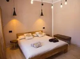 Shardan Guest House