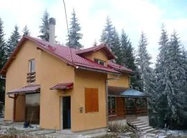 4 bedrooms house with furnished terrace at Marisel