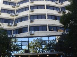 Apart Hotel Alvear, hotell i Rosario