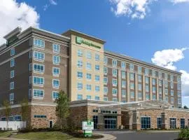 Holiday Inn & Suites Memphis Southeast-Germantown, an IHG Hotel