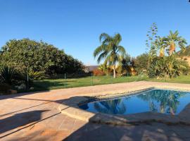Villa with 3 bedrooms in Malaga with private pool and WiFi, cottage in Málaga