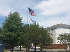 Candlewood Suites Greenville NC, an IHG Hotel, hotel accessibile a Greenville