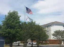 Candlewood Suites Greenville NC, an IHG Hotel