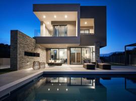 Aguacate Agave with private swimming pool