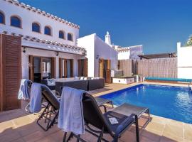 4 bedrooms villa with private pool furnished garden and wifi at Murcia, hotel en Lo Mendigo