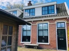 Huis in het centrum aan de Jachthaven