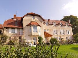 La Maison de l'Escargot, готель з парковкою у місті Seigny