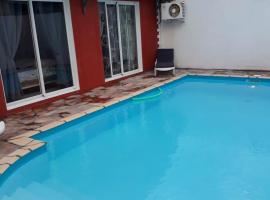 Villa de 3 chambres avec piscine privee jardin clos et wifi a La Riviere, hotel di La Rivière