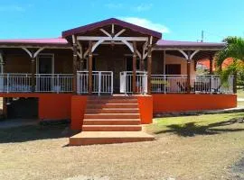 Maison de 3 chambres avec jardin clos et wifi a Anse Bertrand a 7 km de la plage